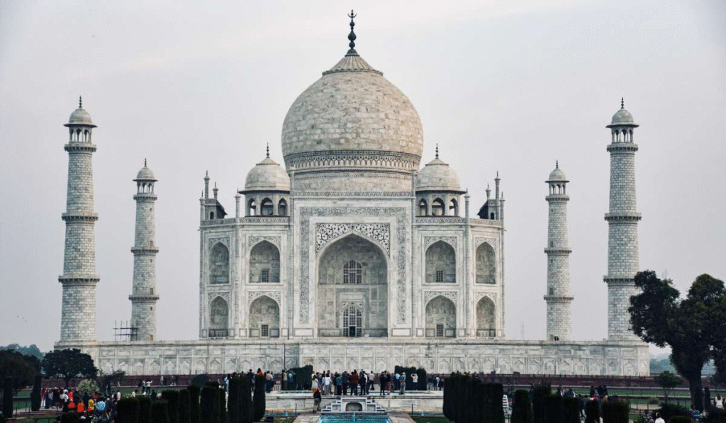 Agra Cantt to Taj Mahal